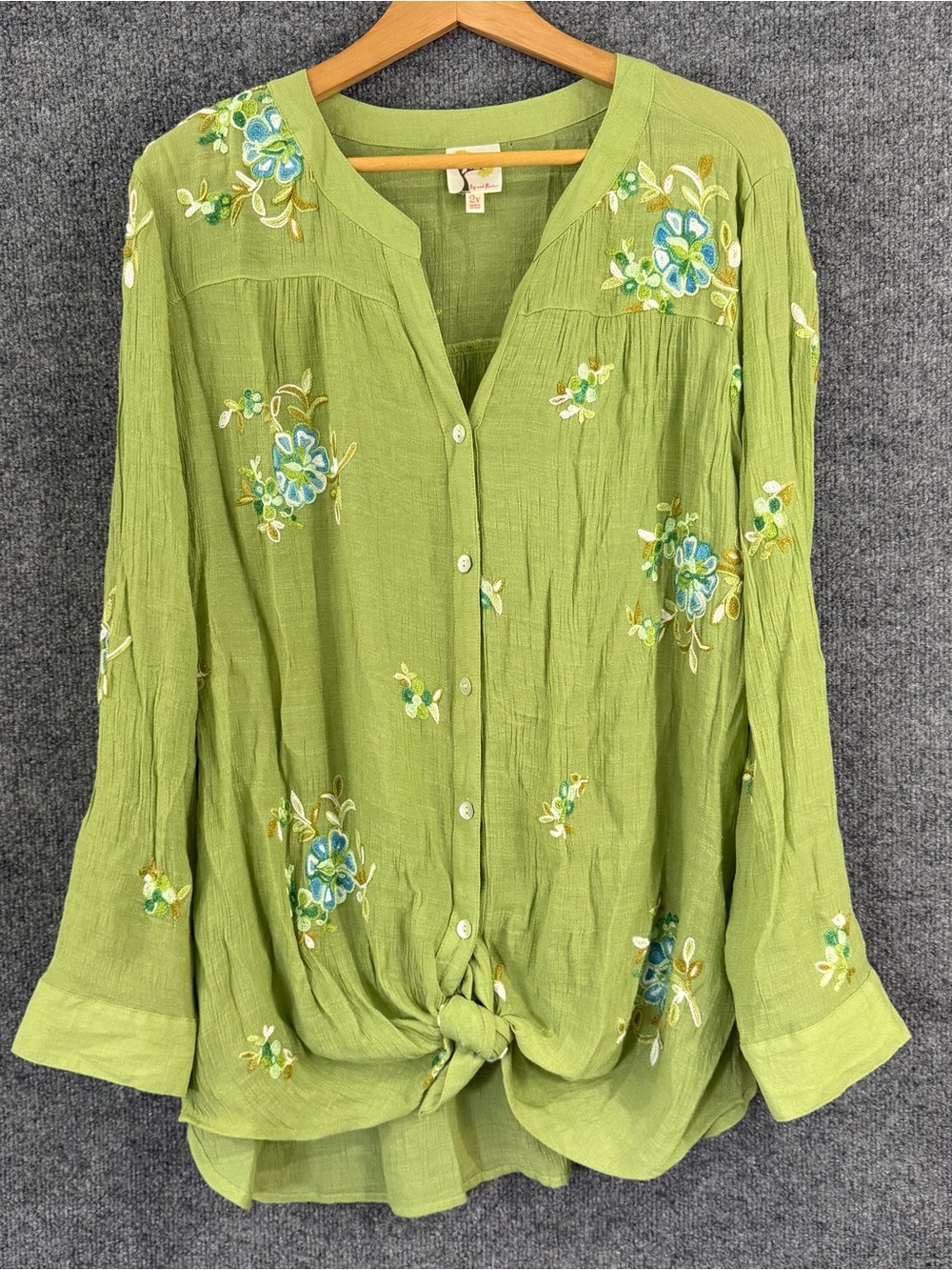 Fig and Flower Womens 2X Embroidered Tie Front Button Up Top Green Long Sleeve